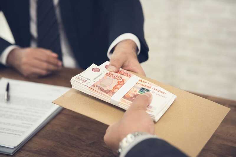 Свердловского замминистра энергетики и ЖКХ задержали по подозрению во взятке