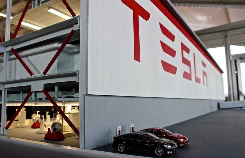 Tesla подала иск против индийской компании за плагиат
