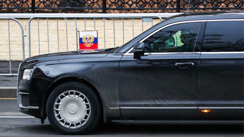 В Сеть слили кадры нового автомобиля Путина
