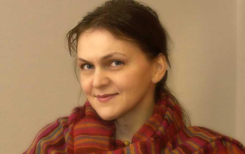 Силовики обыскивают блогера и журналистку Надежду Кеворкову