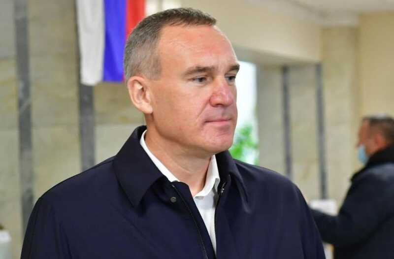 Расходы на тюменского мэра были превышены на миллион рублей