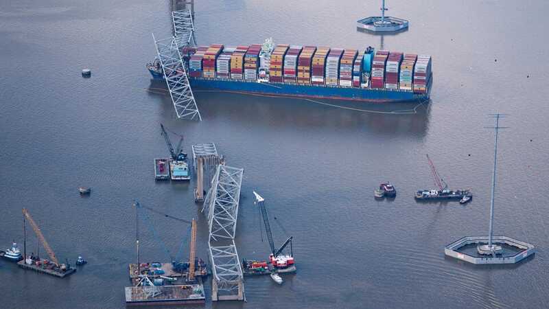 Тело шестого погибшего при обрушении моста в Балтиморе достали из воды
