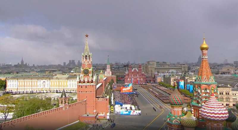 В Москве на Красной площади началось празднование Дня Победы