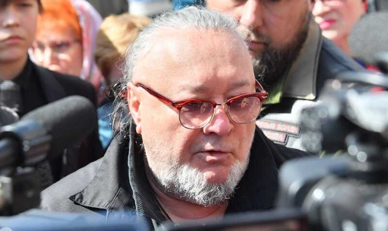 Помощник Зайцева заявил о ненависти сына модельера к отцу
