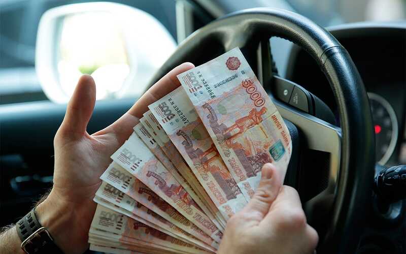Фальшивые покупатели: москвич оказался в долгах, продавая автомобиль