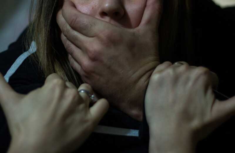 16-летняя туристка на Крите пошла в туалет и была изнасилована