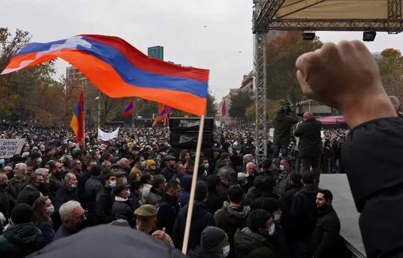 В Ереване проходит акция протеста с требованием отставки Пашиняна