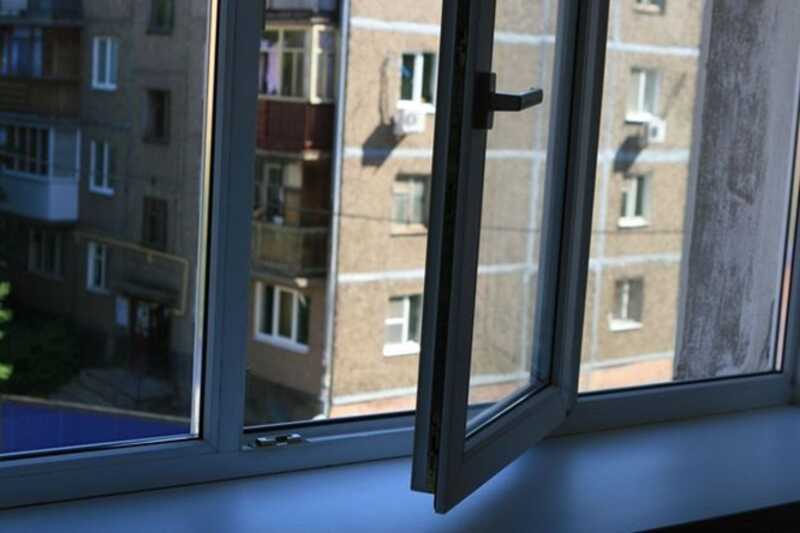 В Нижегородской области мужчина гнался за грабителем и выпрыгнул из окна
