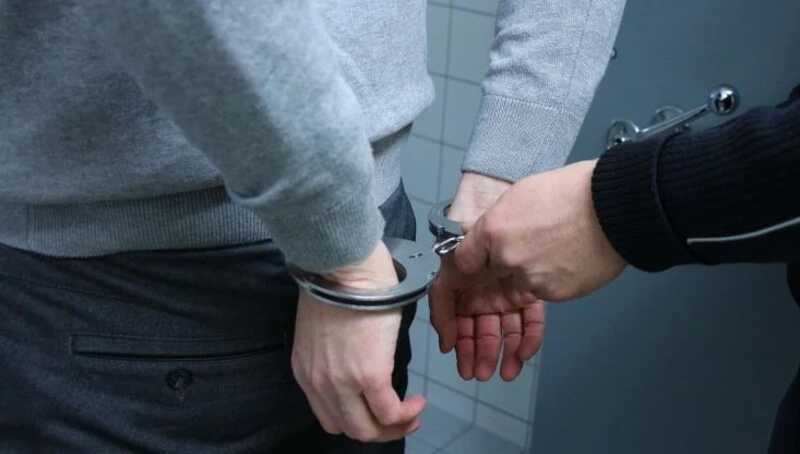 В Риге у двух наркодилеров изъяли около 7 килограммов наркотиков