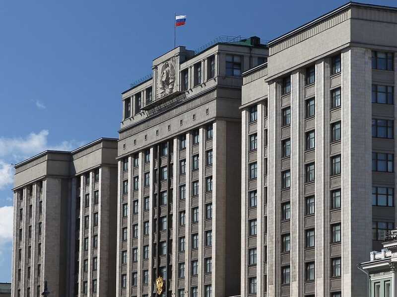 Госдума готовится ограничить продажу энергетиков детям