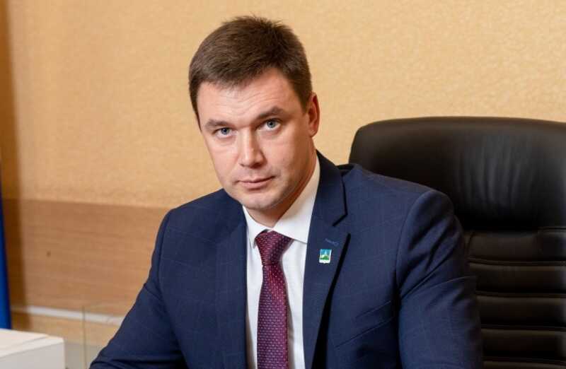 Дмитрий Маслов предложил «починить» польский флаг