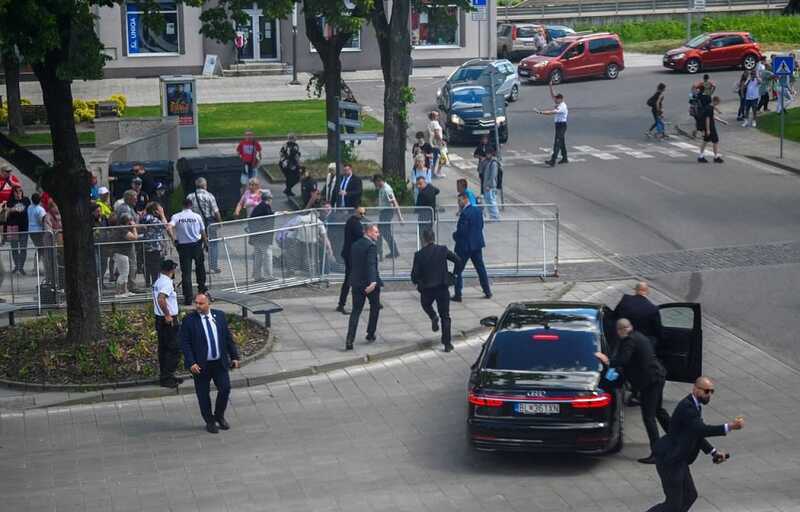 Появились кадры задержания стрелявшего в словацкого премьера Фицо