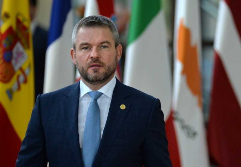 Президент Словакии навестил Фицо в больнице после покушения
