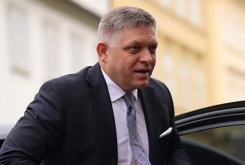 Соберется консилиум: врачи обсудят возможность транспортировки раненого Фицо в Братиславу