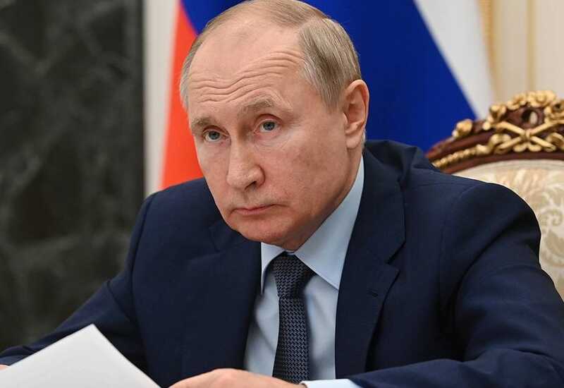 Путин заявил, что Россия "создает санитарную зону в ответ на обстрелы"