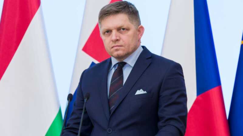 Премьер Словакии перенес еще одну операцию