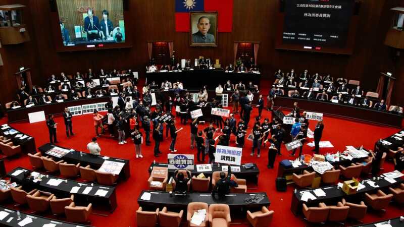 Тайванский депутат украл законопроект, чтобы противостоять политическому конфликту после президентских выборов