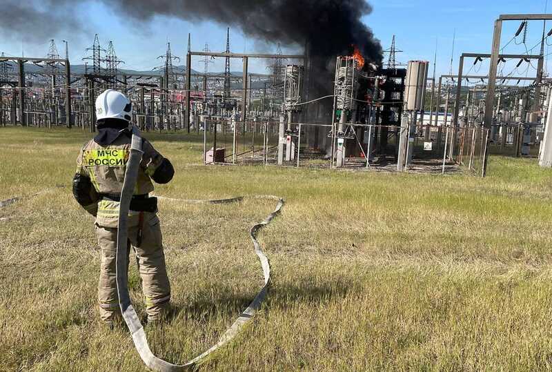 Пожар на подстанции в Новороссийске оставил жителей без света