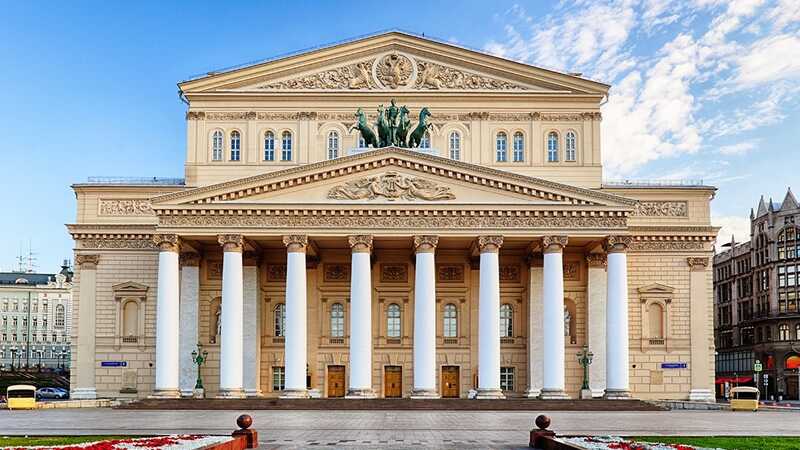 В Москве в Большом театре эвакуируют зрителей
