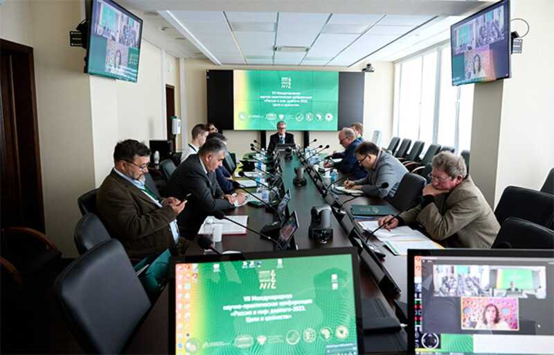 Российская разведка вербует молодых ученых за рубежом через НИИ