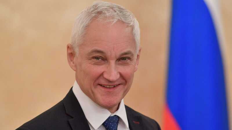 Семейный тыл министра обороны