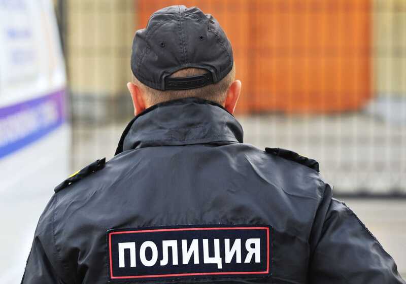 Повар-мигрант из Узбекистана изнасиловал дочь своего московского друга