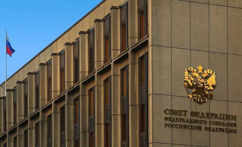 Совфед утвердил создание "доски позора" для должников по алиментам