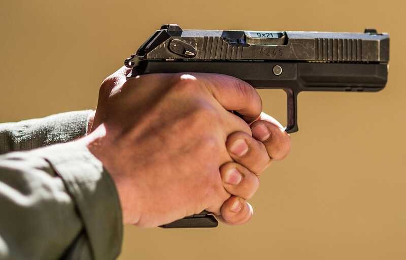 В Красногорске стоявший в пробке водитель устроил стрельбу
