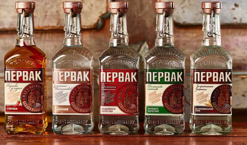 "Кристалл" льет контрафактный «Первакъ»