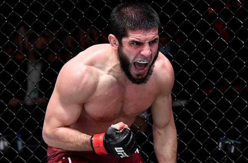 Ислам Махачев победил Дастина Порье в титульном поединке UFC 302