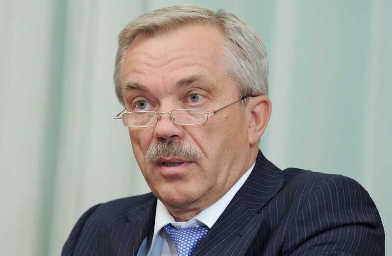 Евгений Савченко покидает пост сенатора для заботы о своем здоровье