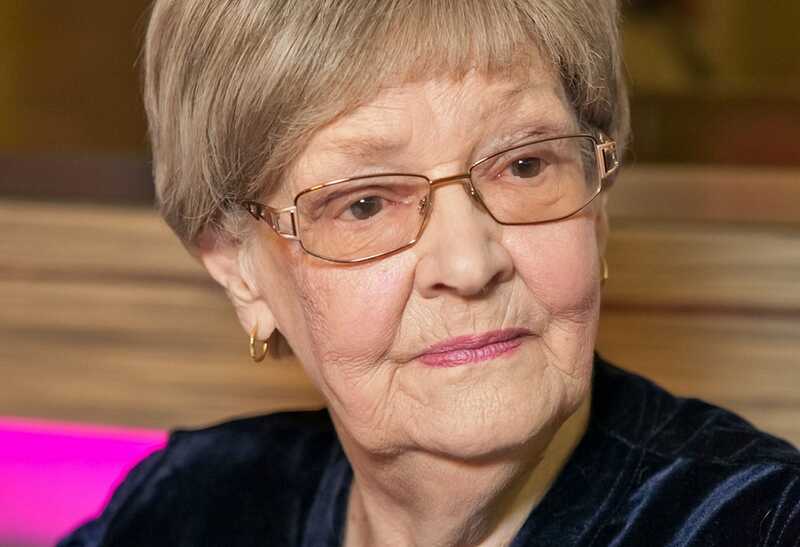Актриса Нина Гребешкова госпитализирована с травмой после падения