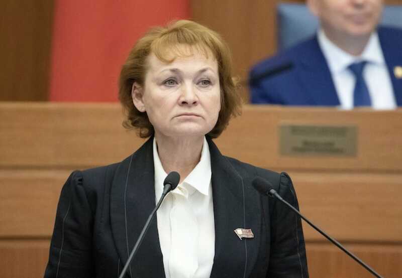 Депутат Мосгордумы Стебенкова использовала нацистский лозунг, желая "иноагентам" "каждому свое"