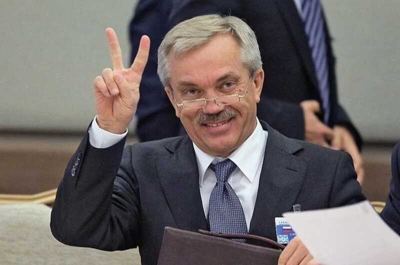 Савченко отправили из Совфеда на пенсию