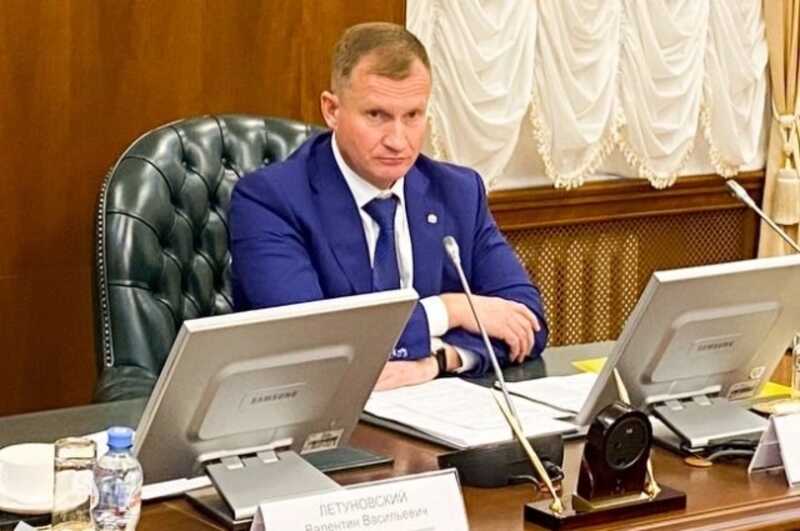 Замгубернатора Тюменской области Вахрина арестовали на два месяца