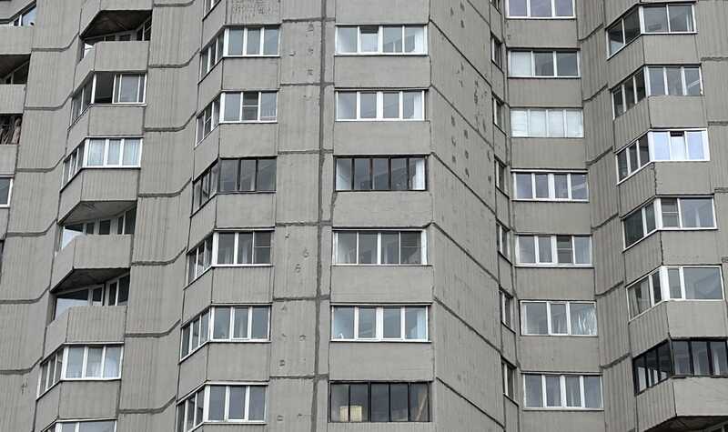 Мужчина из Подмосковья выжил после падения с 13 этажа