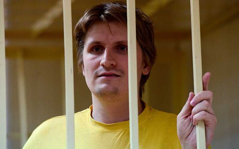 Суд ужесточил приговор Владиславу Синице: еще 2,5 года колонии