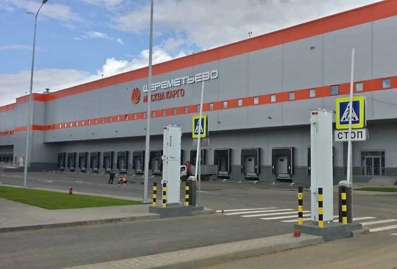 В Шереметьево задержали пассажира с 60 тысячами долларов