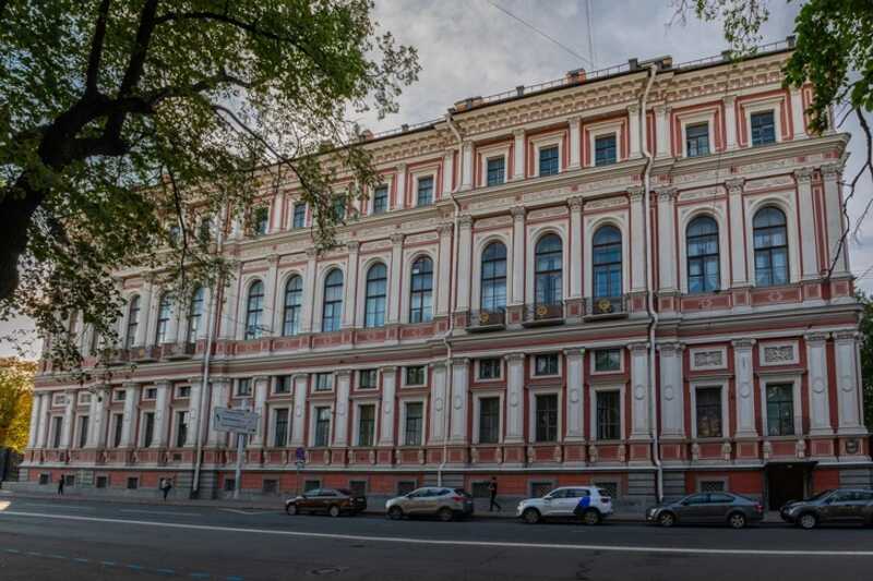 В Николаевский дворец нагрянула Генпрокуратура