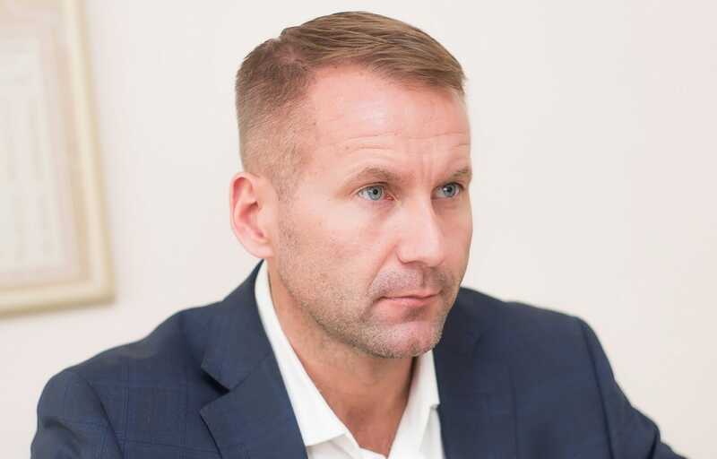 Александр Зырянов стал коррупционером из-за "семейных ценностей"