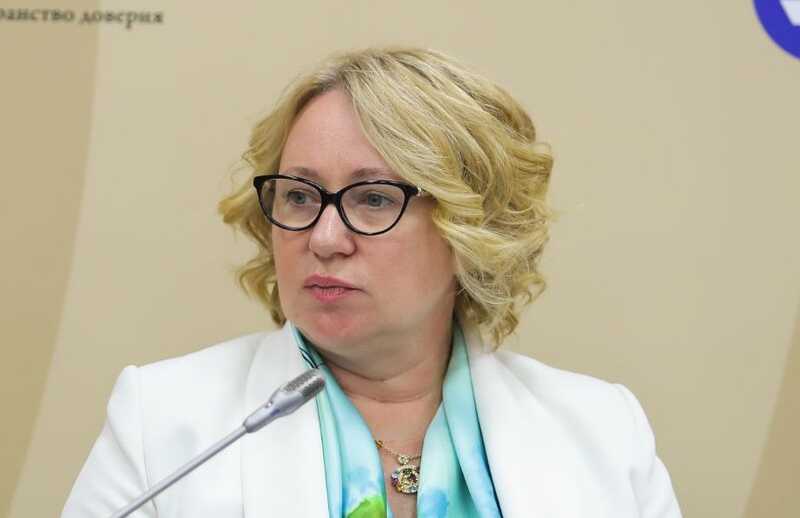 Экс-глава ИД "Коммерсант" пристроилась к Таврину под крыло