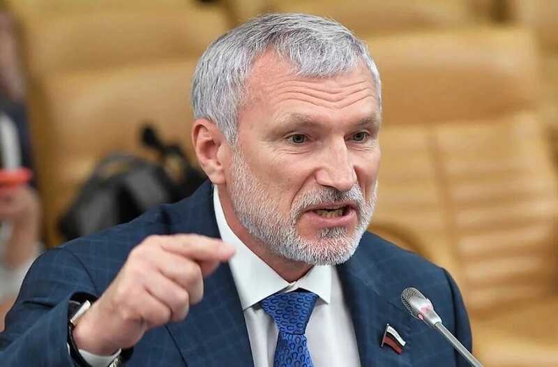 Экс-заключённые в армии должны оставаться на передовой до конца, - депутат Алексей Журавлёв