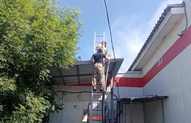 В курском Теткино дроны атаковали магазин «Магнит»