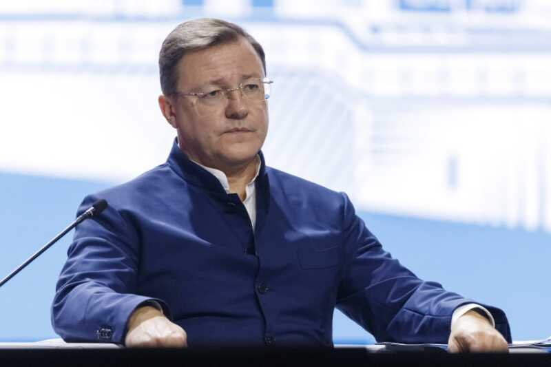 Семейный бюджет Азарова пахнет газом
