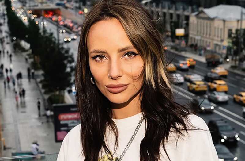 Телеведущая ТНТ Music Влада Голдберг избита на детской площадке в Москве
