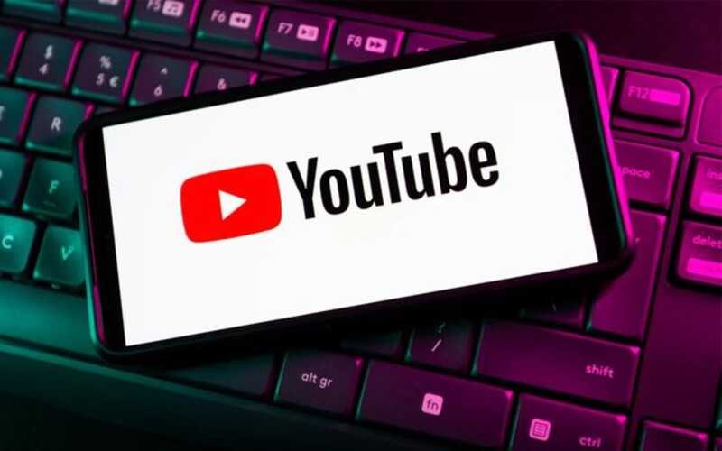 Роскомнадзор требует от You-Tube разблокировать более 200 российских аккаунтов
