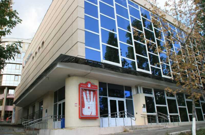 Театру кукол суд показался не игрушкой