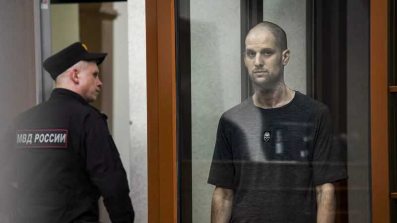 Эван Гершкович и Пол Уилан вышли на свободу