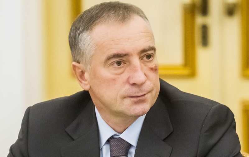 Дешевый фокусник Мазур