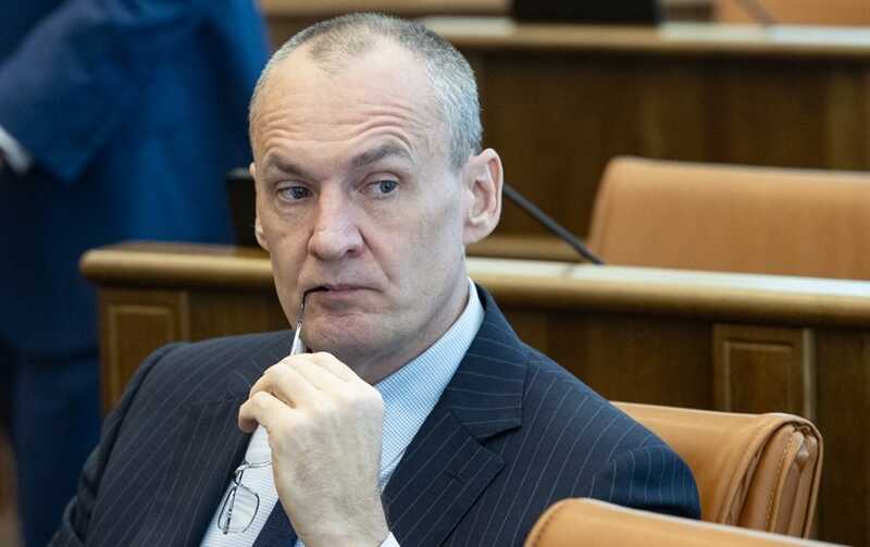 Максим Маркерт: одинокий популист-социалист без перспектив на будущее